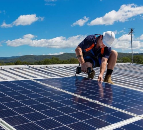 How Solar Power Can Free You From The Grid?